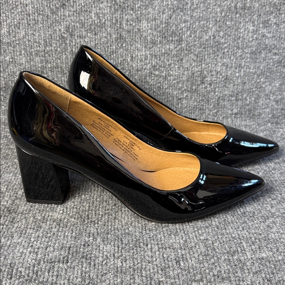 Abound Audry Elegant Black Patent Leather Women's Block Style Heels Size 10 NEW